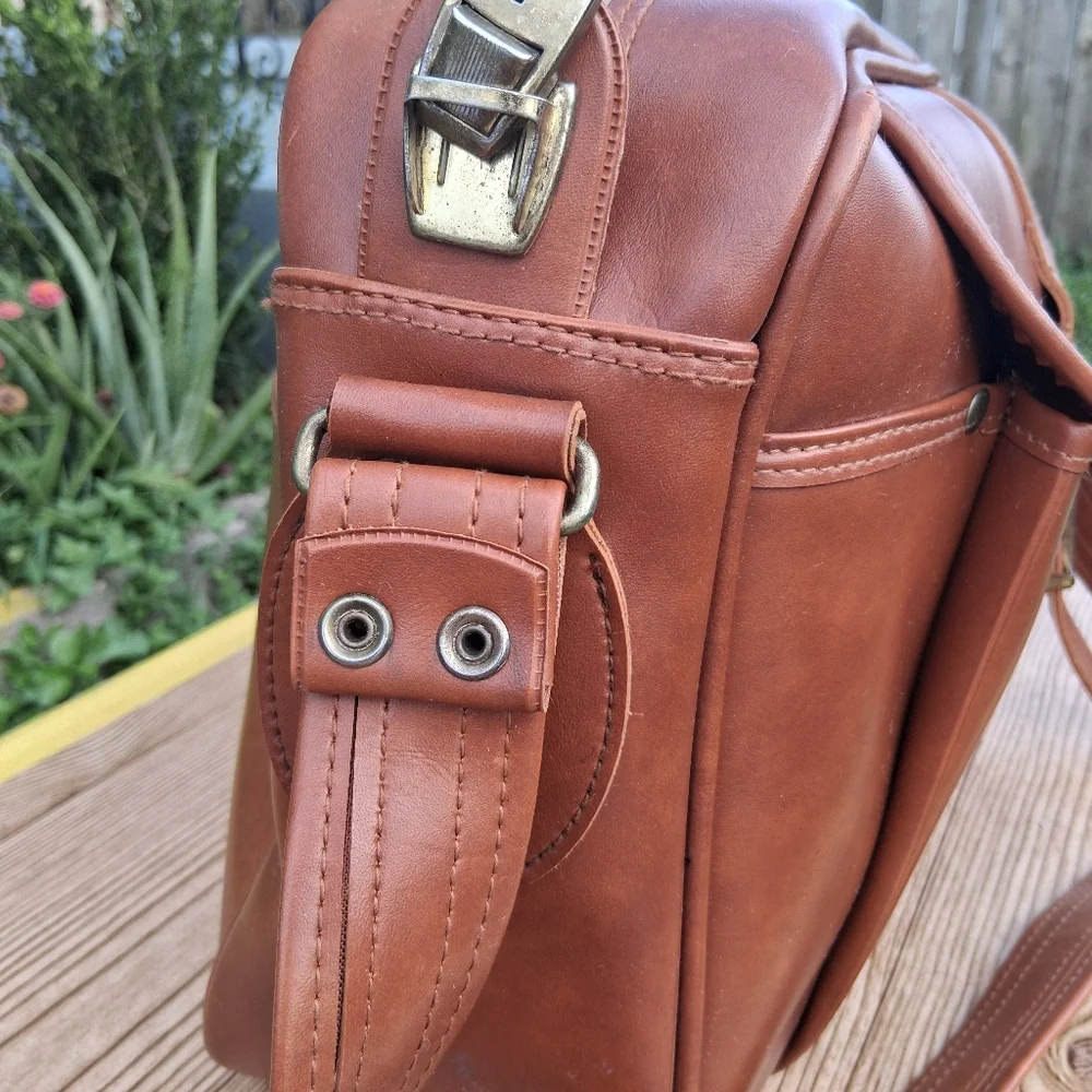 Classic Brown Leather Men's Bag